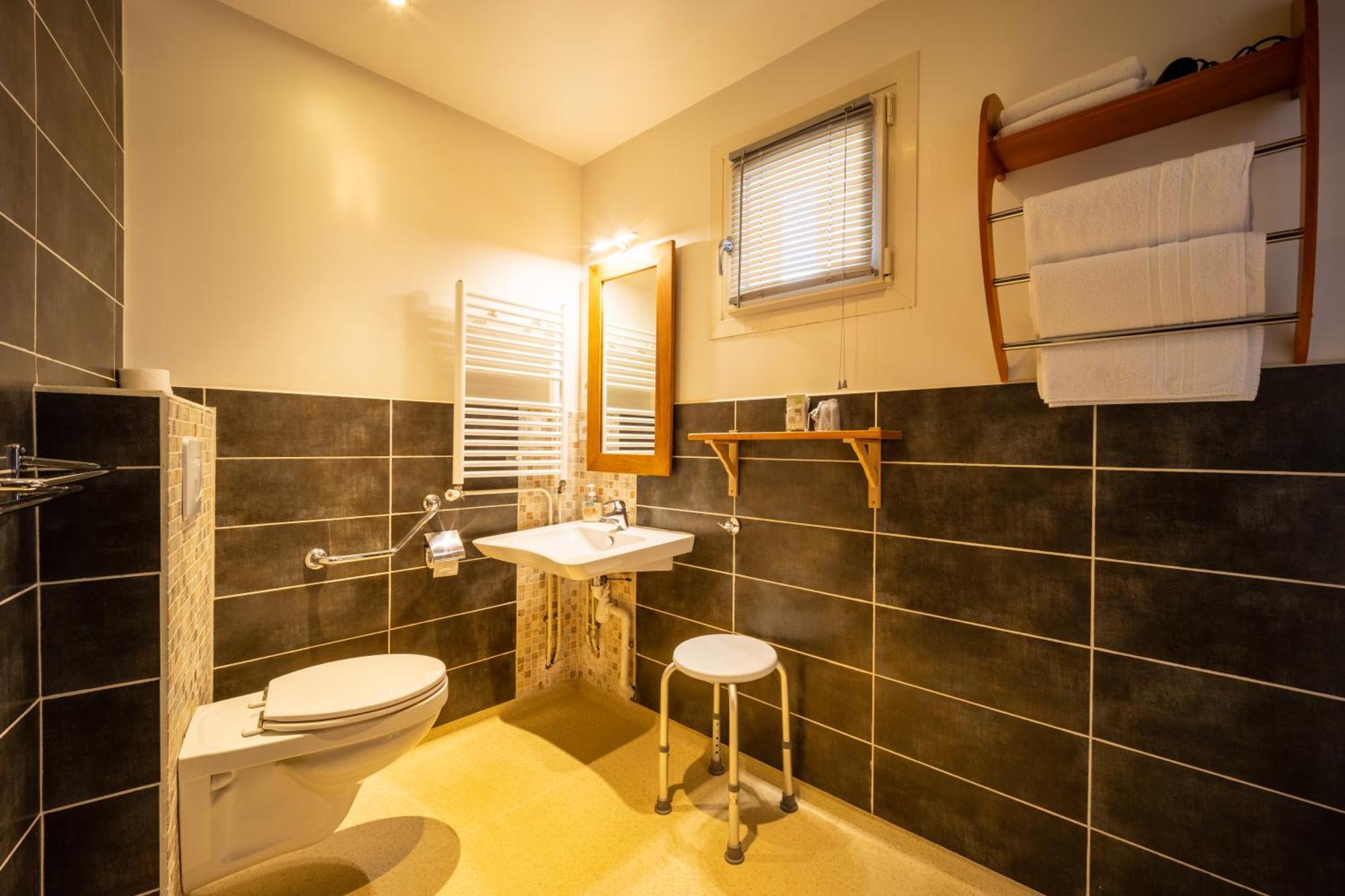 Le Christiania Hotel แซ็งต์-ลารีย์-ซูว์ลอง ภายนอก รูปภาพ